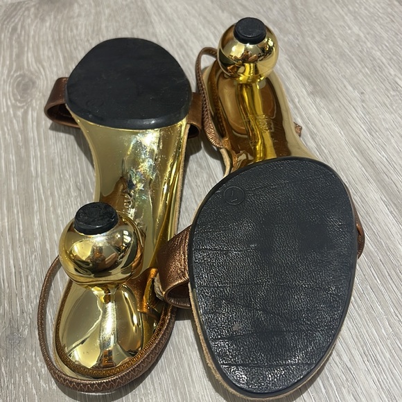 ONEX - Picture 6 of 6